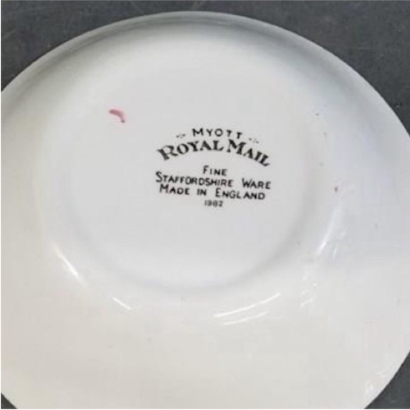 Vintage scenic dinner Bowl - Picture 5 of 10